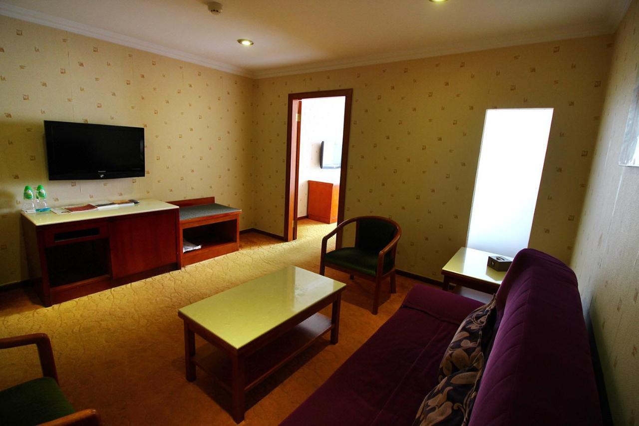L Hotels Lianhua Branch Джухай Екстериор снимка