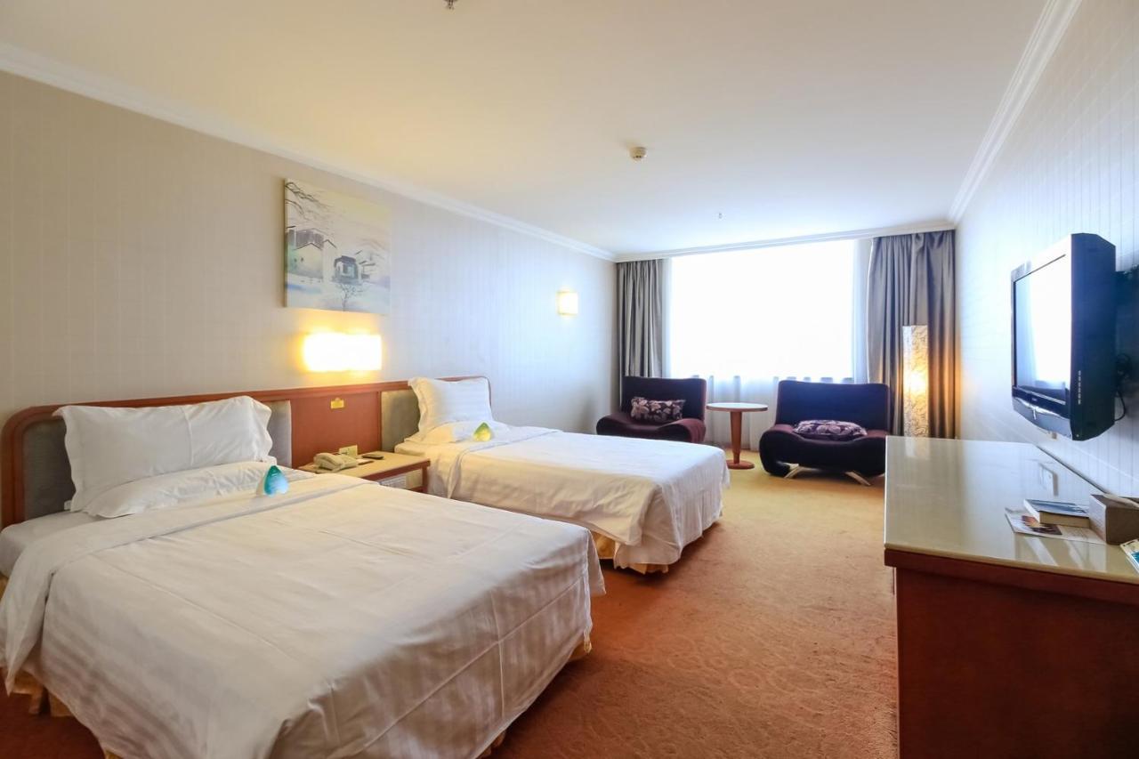 L Hotels Lianhua Branch Джухай Екстериор снимка