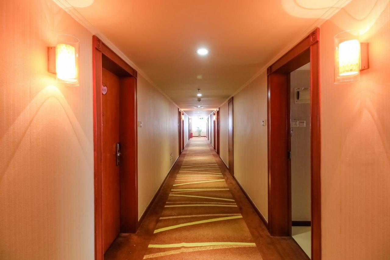 L Hotels Lianhua Branch Джухай Екстериор снимка