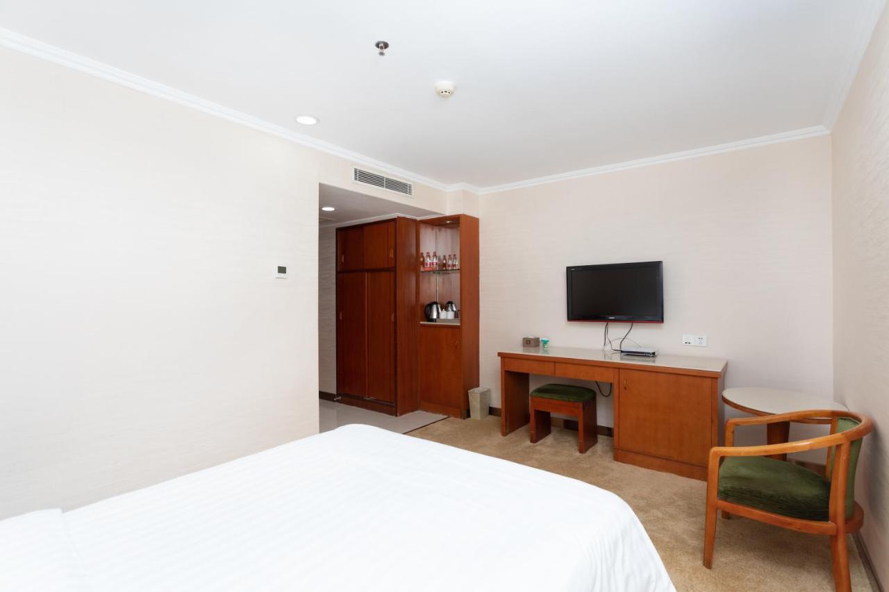 L Hotels Lianhua Branch Джухай Екстериор снимка