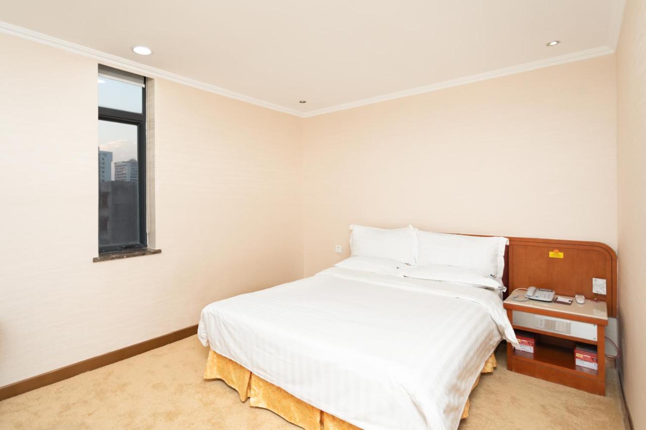 L Hotels Lianhua Branch Джухай Екстериор снимка